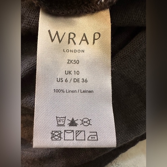 Wrap London Vneck Linen Tank and Acid Wash Tie Dye Junk de Luxe Tee - Picture 9 of 10